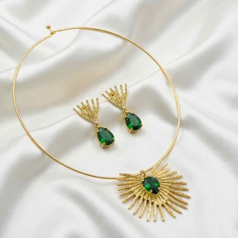 Set of Necklace and Earring (Pack of 1)